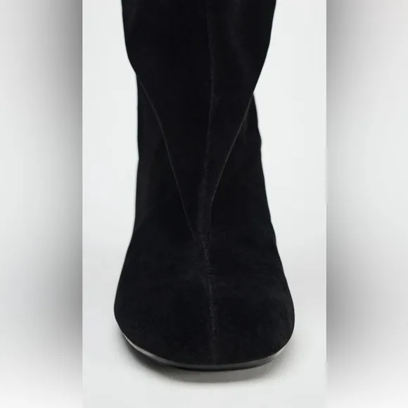 ZARA VELVET LOOK HEELED BOOTS