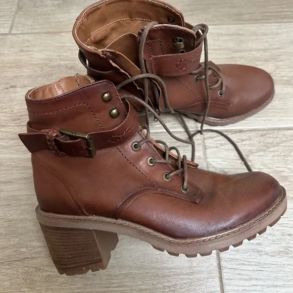 ZODIAC  BOOTS Leather Military Biker Gothic Shoes GEMMA   $120