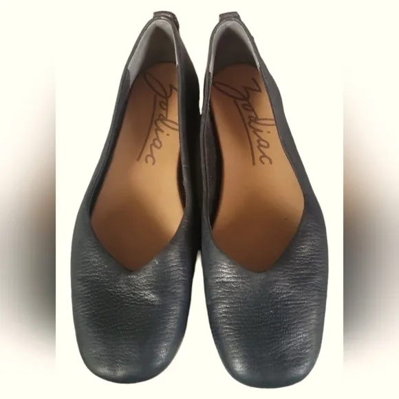 Zodiac Women's Leather Cushioned Footbed Slip-on Ballet Flats Sz 9